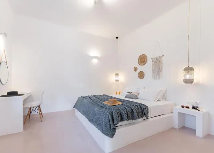 Naxos Beachwalk * Naxos City