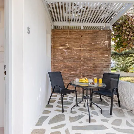Naxos Beachwalk Apartment